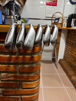 SET PALOS DE GOLF TAYLORMADE (SIN SAND Y PUT)