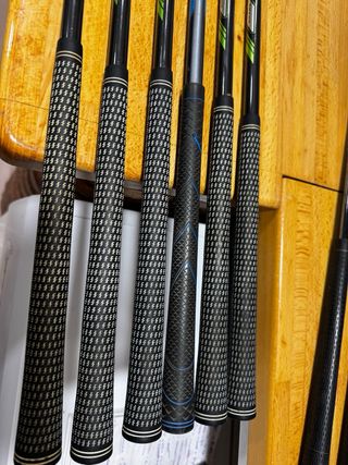 SET PALOS DE GOLF TAYLORMADE (SIN SAND Y PUT)