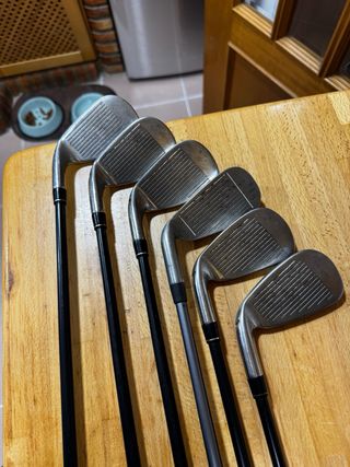 SET PALOS DE GOLF TAYLORMADE (SIN SAND Y PUT)