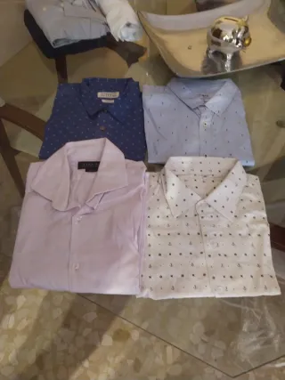Lote  4 camisas hombre, de diferentes marcas y col