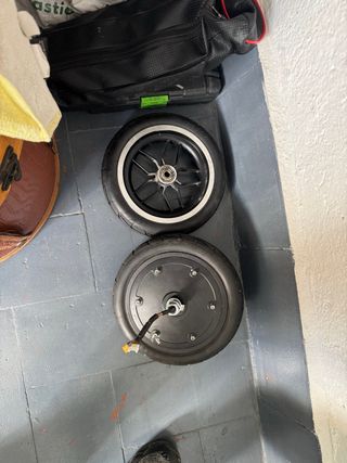 motor y rueda patinete eléctrico