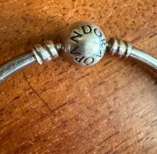 BRACCIALE + CHARM PANDORA FIOCCO IN ARGENTO