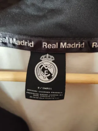 Chaqueta Real Madrid Rosa y Negra