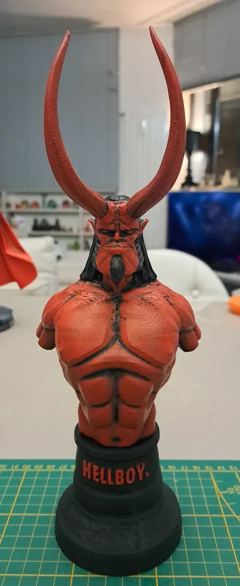 Busto Hellboy