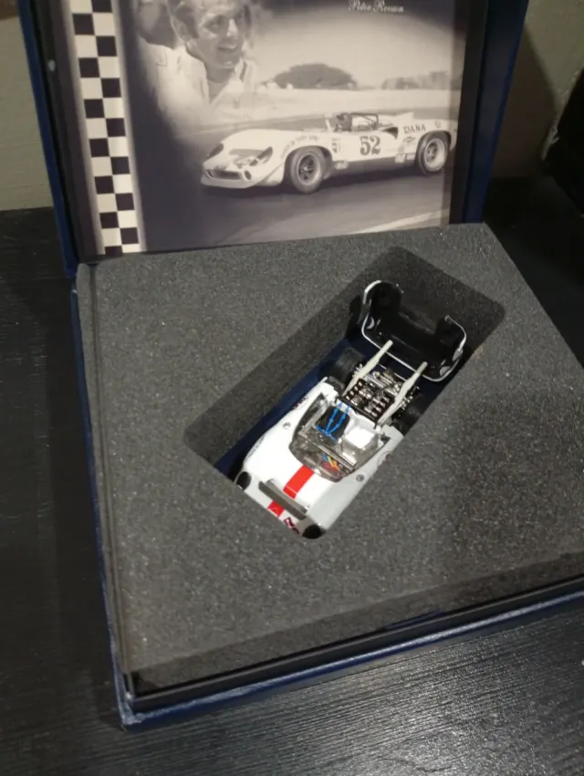 Miniatura do Carro Fly Lola T70 Spyder 1:43