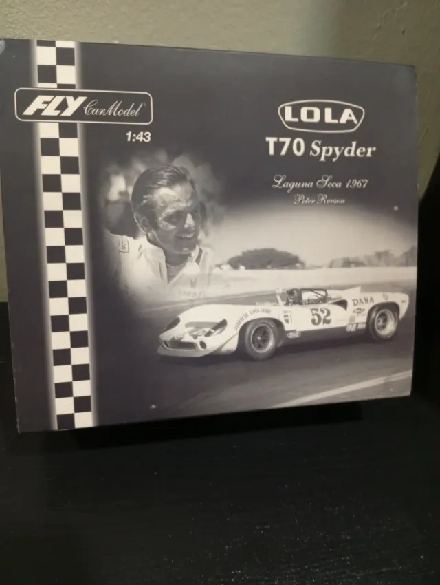 Miniatura do Carro Fly Lola T70 Spyder 1:43