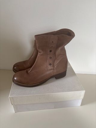 Stivaletti in montone taupe