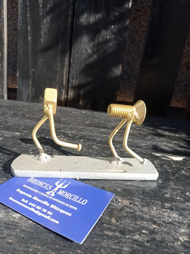 Escultura Corre que te pillo de Bronces Morcillo