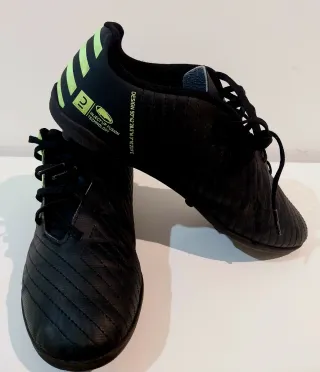 Zapatillas fútbol marca Kipsta