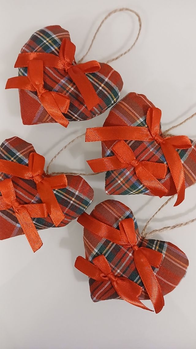 Decorazioni natalizie tartan 4 cuori con fiocchi
