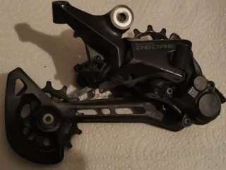 Grupo Deore M5100 sin bielas