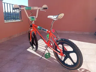 Bicicleta BMX BH California Naranja