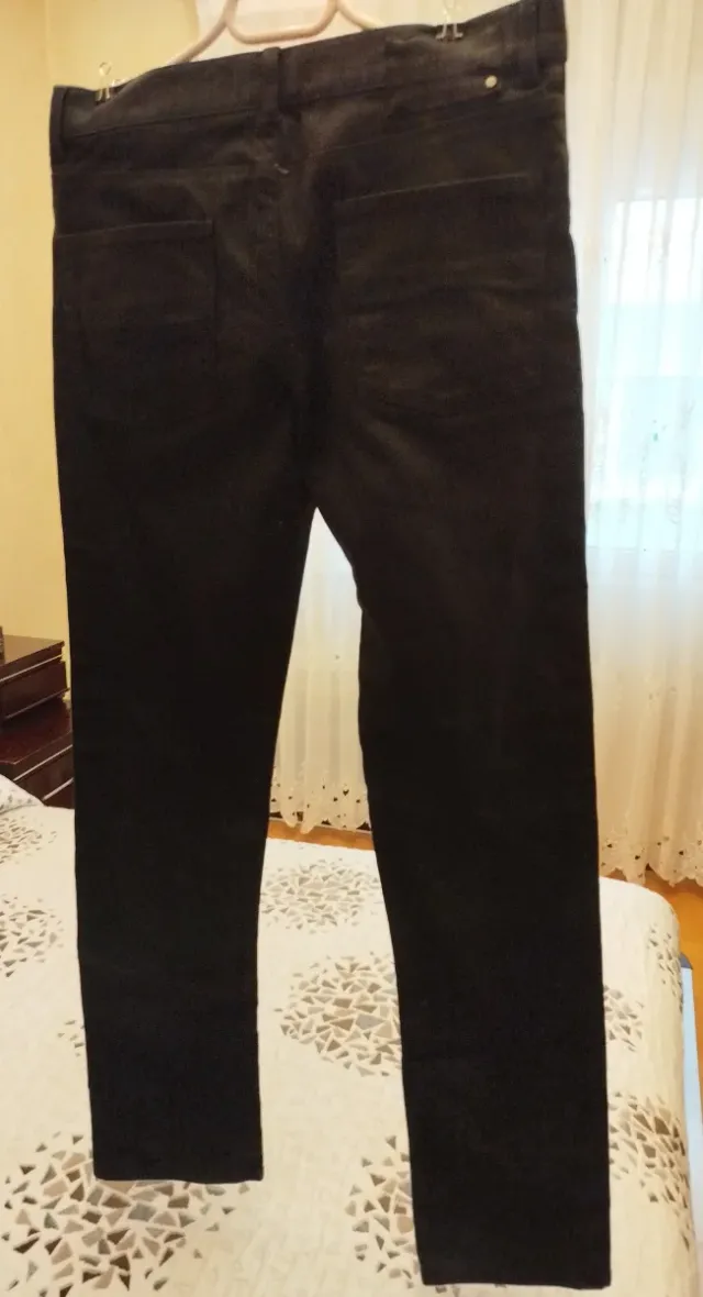 Pantalón vaquero hombre negro