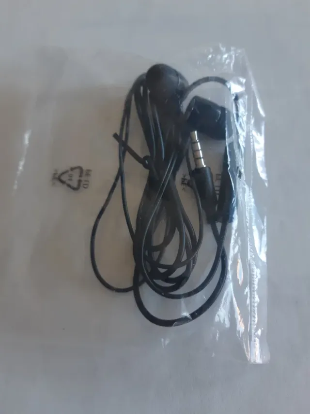 Fones de Ouvido Sem Fio Pretos Novos