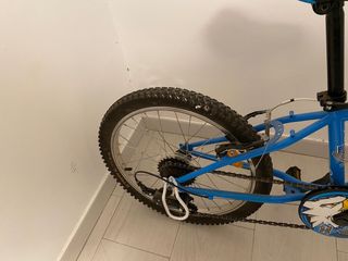 Bicicleta infantil azul