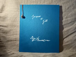 Estuche “40 Mercer Residences”