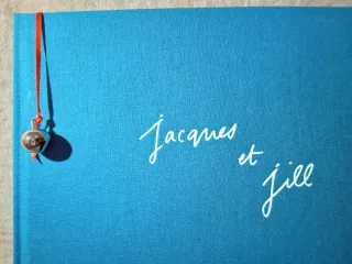 Estuche “40 Mercer Residences”