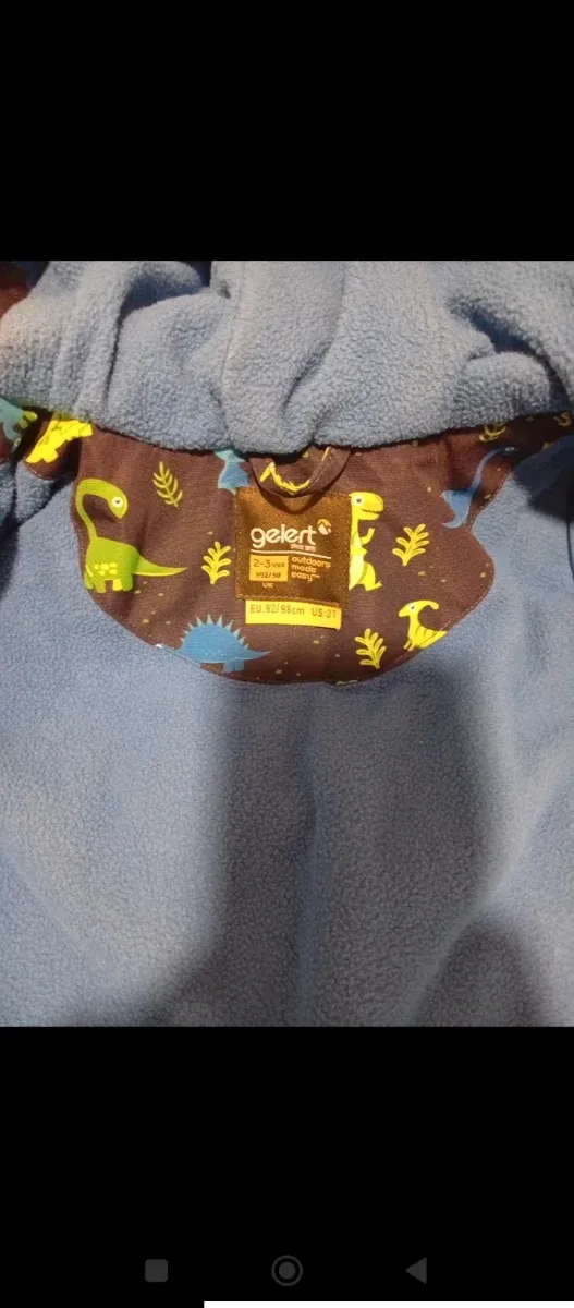 Cazadora infantil dinosaurios