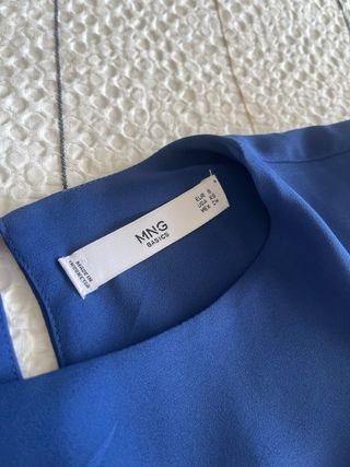 Blusa Mango azul manga corta