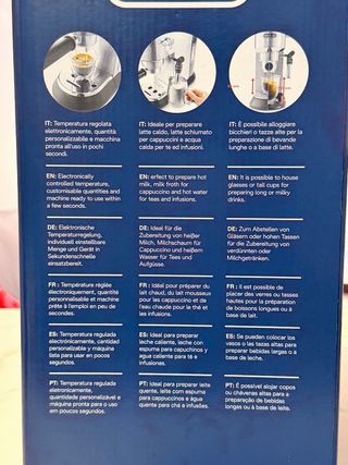 Cafetera Espresso DeLonghi Plata