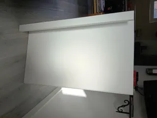 Escritorio de madera blanco