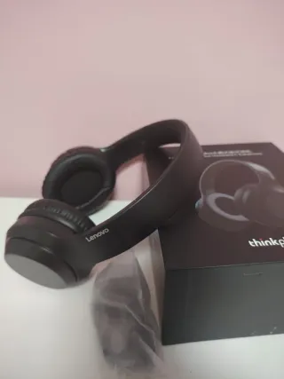 Auriculares inalámbricos Lenovo negros