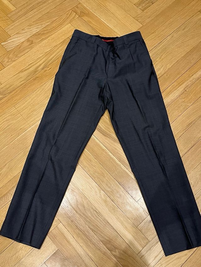 Traje de hombre gris