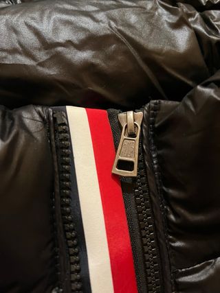 Giubbotto Moncler Nero con Zip Tricolore