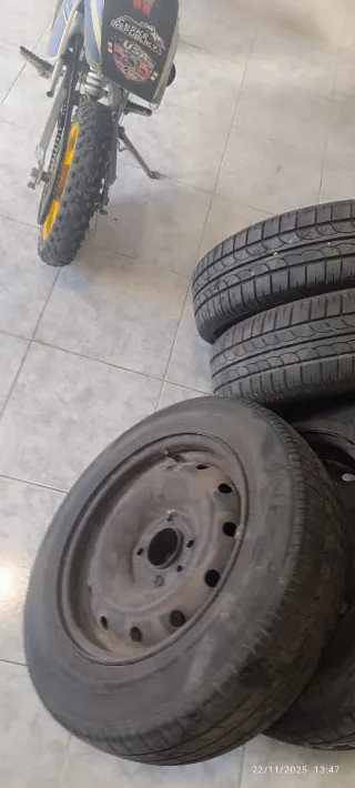 Llantas y Tapacubos Citroën BX/Ourane (5 unidades)