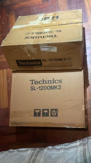 Pareja Technics SL 1200 MK2 + Numark M2 + Traktor