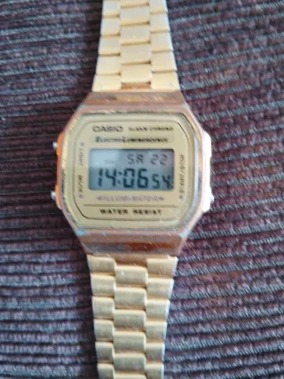 Reloj Casio Dorado