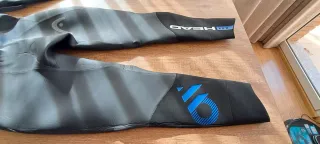 Neopreno mujer HEAD azul y negro. Usado 2 veces