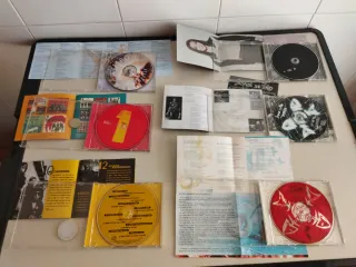 Lote  CDs: El Bosco, Cher, Beatles, Jarabe de Palo