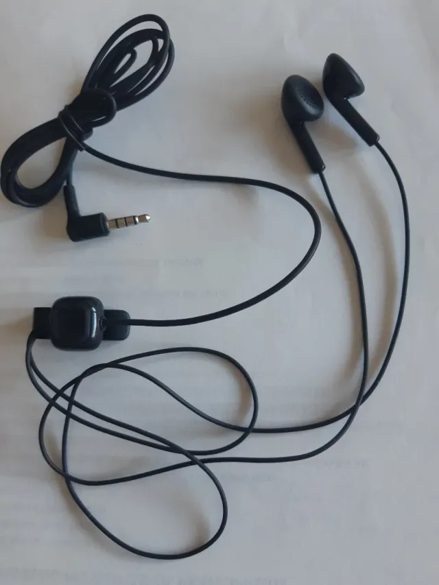 Fones de Ouvido Sem Fio Pretos Novos