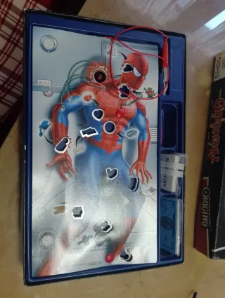 Juego Operación Spiderman Origins MB