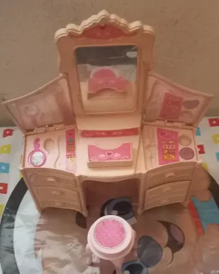 Toeletta Vanity Barbie