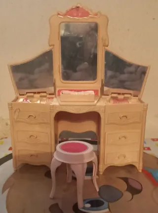 Toeletta Vanity Barbie