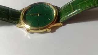 Reloj Citizen Correa Cuero Verde Dorado