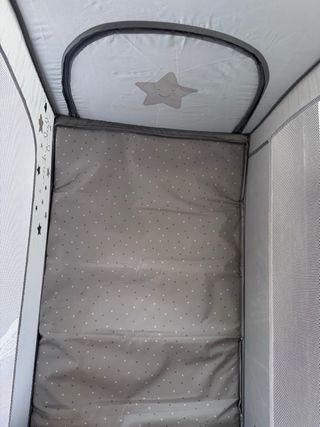 Cuna de viaje para bebé con colchón