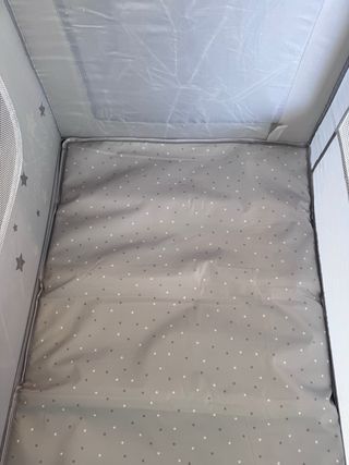 Cuna de viaje para bebé con colchón