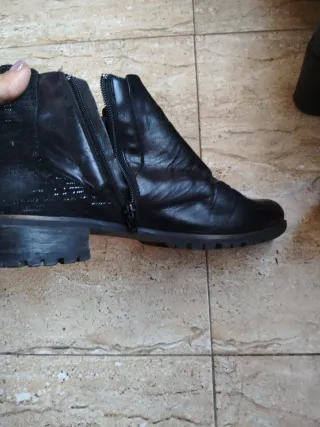 2 Pares Botines Piel Negros