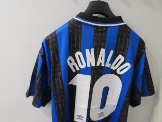 Camiseta Inter de Milán retro. Ronaldo 10. XL