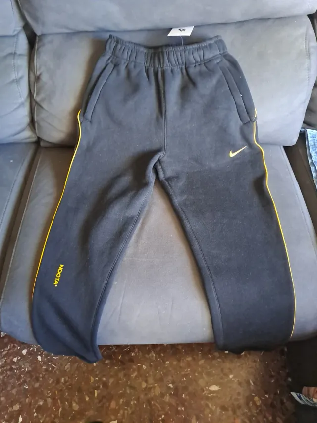 Pantalón chándal Nike Negro y Amarillo