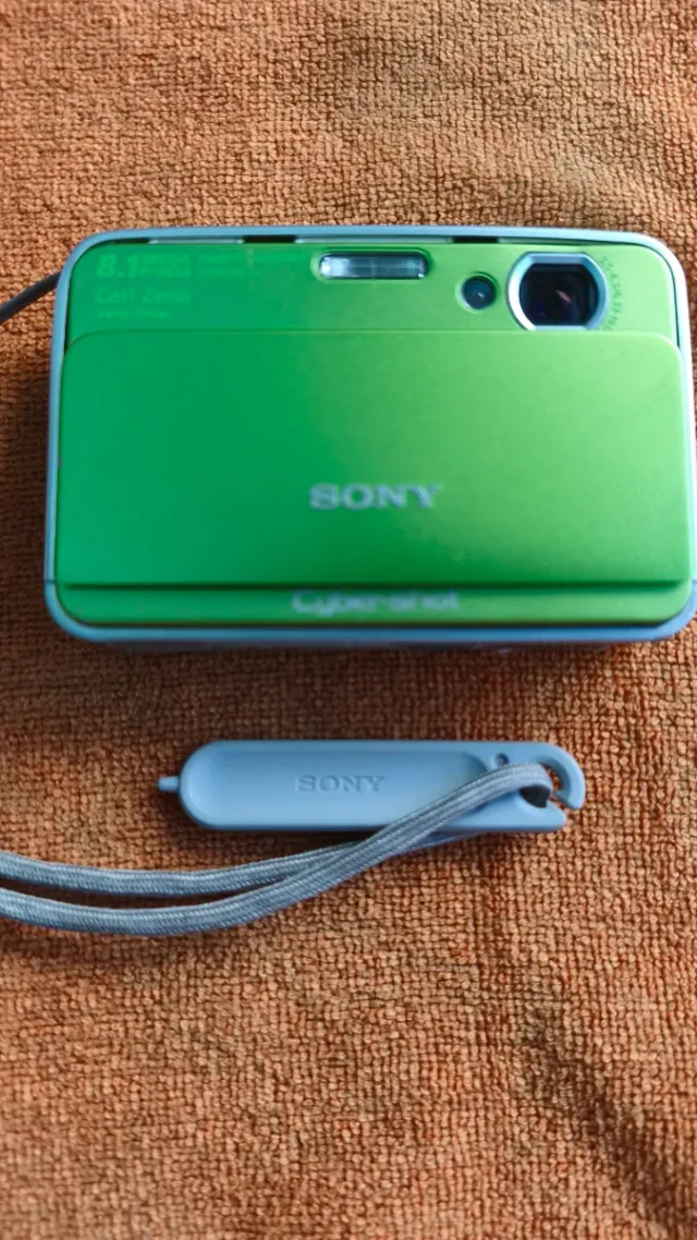 Cámara Sony Cyber-shot Verde