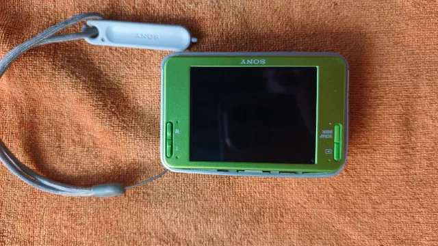 Cámara Sony Cyber-shot Verde