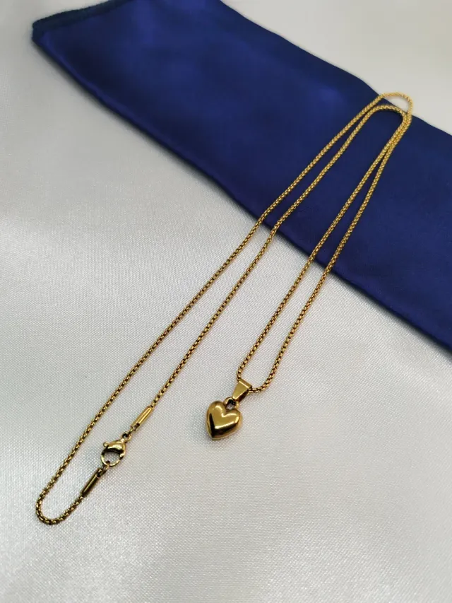Collar Corazón Acero Inoxidable Dorado