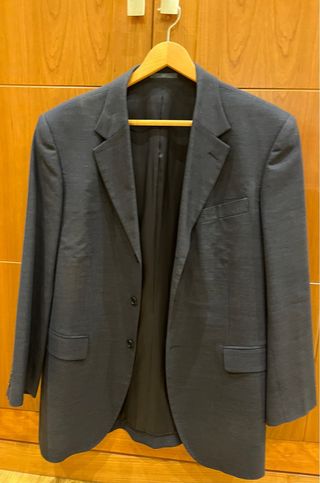 Traje de hombre azul marino