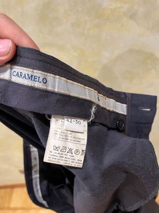 Traje de hombre azul marino