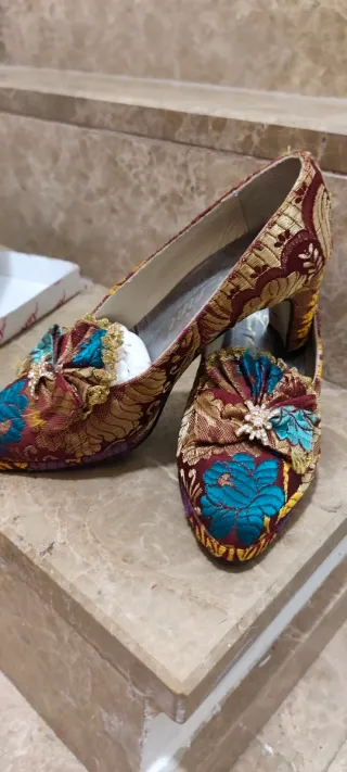 Traje de Fallera rojo terracota y dorado