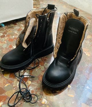 Botas de piel negras invierno forradas... Nuevas..